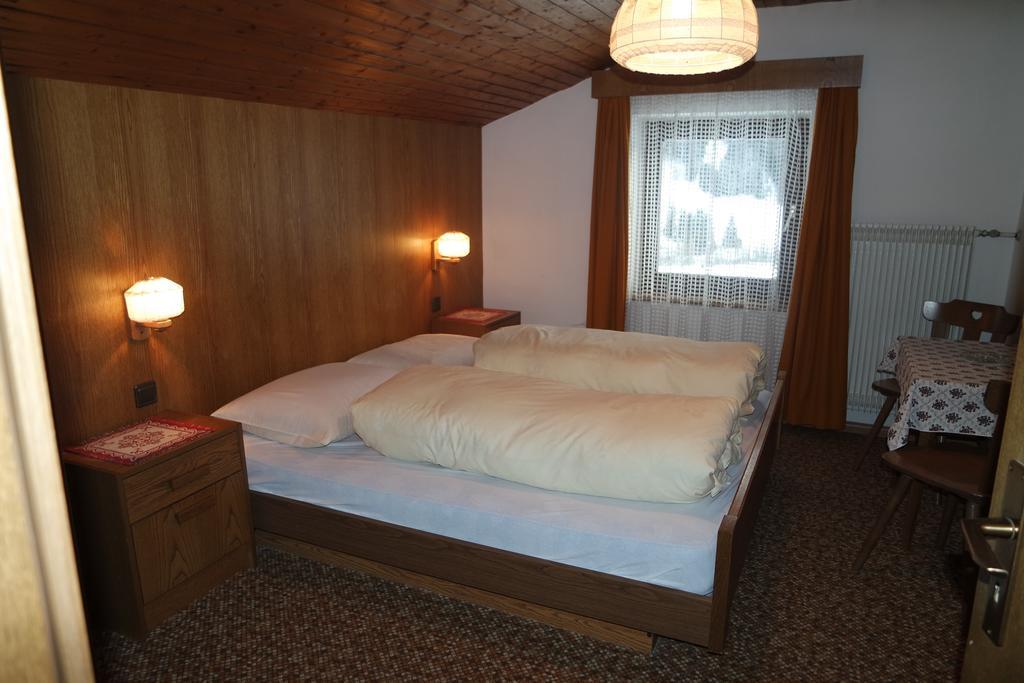 Haus Unterberg Bed and Breakfast San Giacomo Val di Vizze Exteriör bild