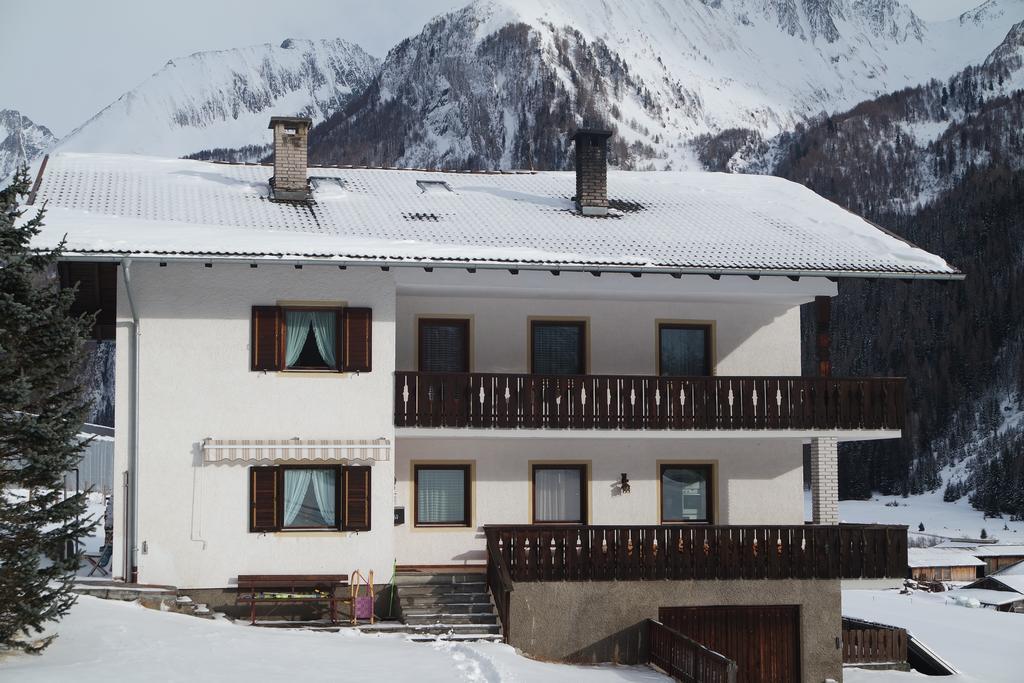 Haus Unterberg Bed and Breakfast San Giacomo Val di Vizze Exteriör bild